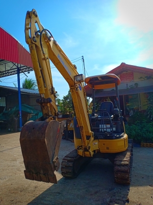 มาใหม่จ้า..KOMATSU PC30MR-2 เก่านอกแท้  เดิมๆๆ  มีลายแย๊ก ..ใช้งานมาแค่ 1,xxxชั่วโมง โทร 089-3818694จ๊อย
