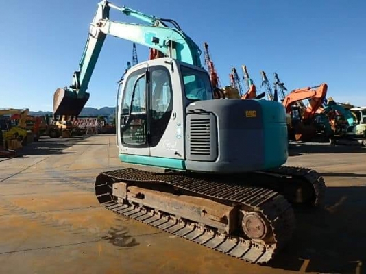 มาใหม่จ้า..KOBELCO SK135SR-1E YY03. เก่านอกแท้  สภาพสวย เดิมๆๆ  แทรคใหญ่  พร้อมใช้  โทร 089-3818694 จ๊อย