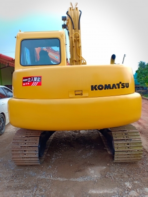 ขายจ้า..KOMATSU PC 60-7. เก่านอกแท้  สภาพสวย มีลายแย๊ก 5,xxxชั่วโมง  โทร 089-3818694 จ๊อย