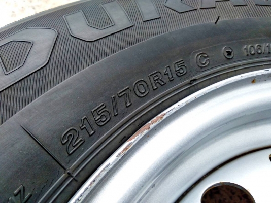 ล้อกระทะอีซูซุ 6รู ขอบ15 พร้อมยางบริดสโตน ดูร่าวิส215/70R15 ปี16 ชุด 4ล้อ