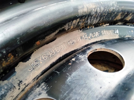 ล้อกระทะโตโยต้า ขอบ15 5รู114 พร้อมยางมิชลิน อจิลิส 215/70R15 ปี16 ชุด 4ล้อ