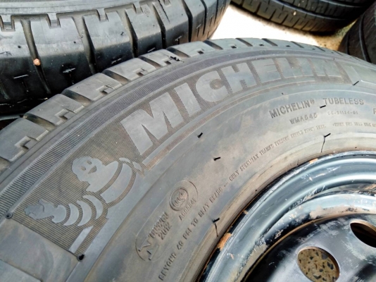 ล้อกระทะโตโยต้า ขอบ15 5รู114 พร้อมยางมิชลิน อจิลิส 215/70R15 ปี16 ชุด 4ล้อ