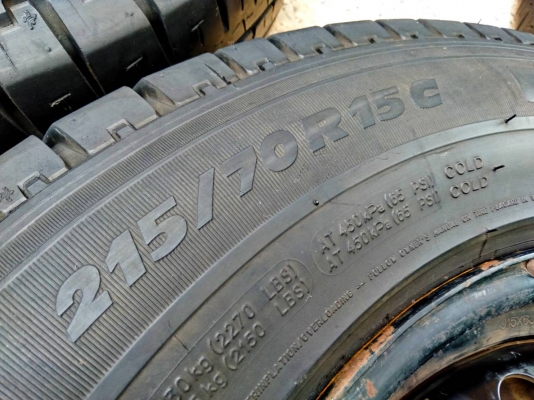 ล้อกระทะโตโยต้า ขอบ15 5รู114 พร้อมยางมิชลิน อจิลิส 215/70R15 ปี16 ชุด 4ล้อ