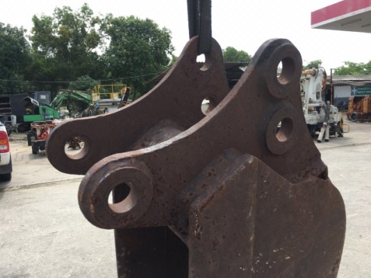 บุ้งกี๋รถขุดปากแคบ สำหรับขุดวางท่อระบายน้ำ ขนาดบุ้งกี๋