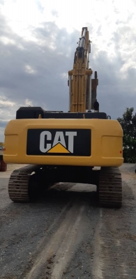 ขาย 1,780,000 CAT 330 D ไฟฟ้าครบ เครื่องดี ปั้มแรง เอวแน่น ช่วงล่างเต็มสวย แอร์หนาว เอกสารอินวอยทร์ รถสวยพร้อมใช้ รถอยู่ ลพบุรี 090-772-3710 090-772-3708