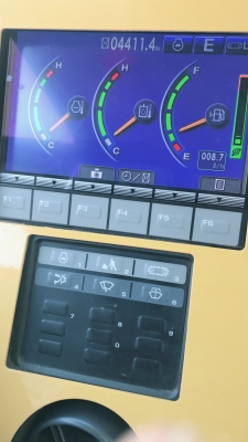 ขาย KOMATSU PC200-8MO รุ่นกล้องหลัง สภาพสวยเดิมๆทั้งคัน 4000 ชั่วโมง(PM7000ชม) สนใจติดต่อ 081-4283210 ขาย KOMATSU PC200-8MO รุ่นกล้องหลัง สภาพสวยเดิมๆทั้งคัน 4000 ชั่วโมง(PM7000ชม) สนใจติดต่อ 081-4283210