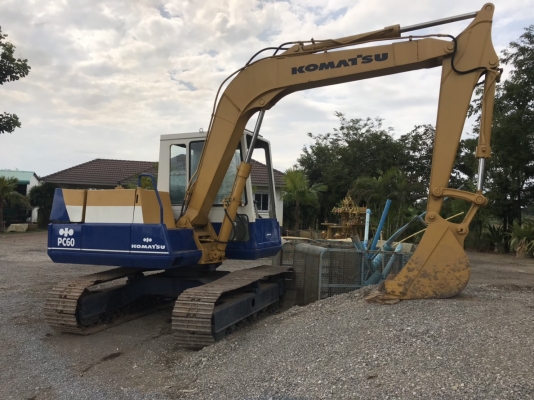 ขาย 350,000 KOMATSU pc 60-5 เครื่องดี ปั้มแรง เอวแน่น ช่วงล่างเต็ม รถพร้อมใช้งาน รถอยู่ นครสวรรค์ 090-772-3710 090-772-3708