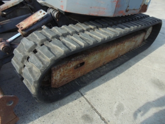 ขายรถขุดIHI IS-55UX เครื่องยนต์ ISUZU - 3AB1 ขนาด 3 สูบ คอนโทรลน้ำมัน ปั้มนิ้ว แทรคยาง มีใบมีด รถเก่านอก มีเอกสาร