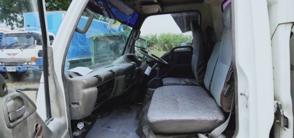 รถบรรทุก ISUZU ตู้แห้งหัวการ์ตูน รุ่น NPR66PX5 เครื่อง4 สูบ 120 แรงม้า