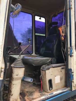 ขายรถขุดpc100-5Z..รถสวยสภาพดี เอกสารอินวอยล์