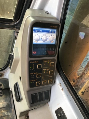 ขายรถขุดHYUNDAIรถสวยสภาพดี/3900.ชั่วโมง/เล่มพร้อม