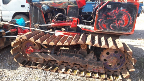 # ขายรถแทร็กเตอร์ D2-6P 5กระบอก สไลด์6ทิศทาง สภาพพร้อมใช้งาน โทร0616613023แพรว