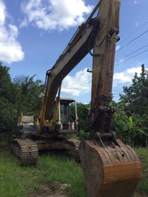 ขาย 495,000 Komatsu PC200 รุ่น 5 ครับ พร้อมระบบไลท์หัวแย๊ค ไฟฟ้าตัด เครื่องดี ปั้มแรง ช่วงล่างดี โซ่หนา เครื่องดี เอกสารแจ้งจำหน่าย รถสวยพร้อมใช้งาน รถอยู่ ระยอง 090-772-3710 090-772-3708