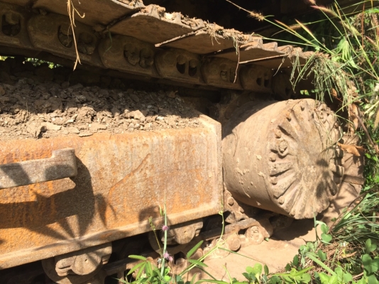 ขาย 495,000 Komatsu PC200 รุ่น 5 ครับ พร้อมระบบไลท์หัวแย๊ค ไฟฟ้าตัด เครื่องดี ปั้มแรง ช่วงล่างดี โซ่หนา เครื่องดี เอกสารแจ้งจำหน่าย รถสวยพร้อมใช้งาน รถอยู่ ระยอง 090-772-3710 090-772-3708