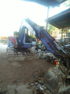ขาย KOMATSU PC75uu-3