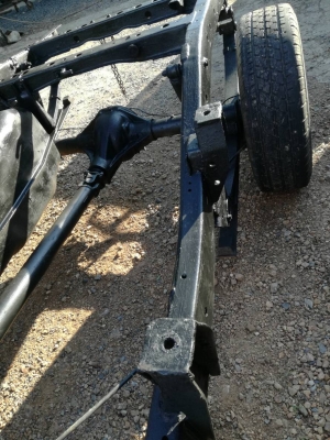 อีแต๋นพร้อมใช้งานเครื่องสี่สูบ sd23