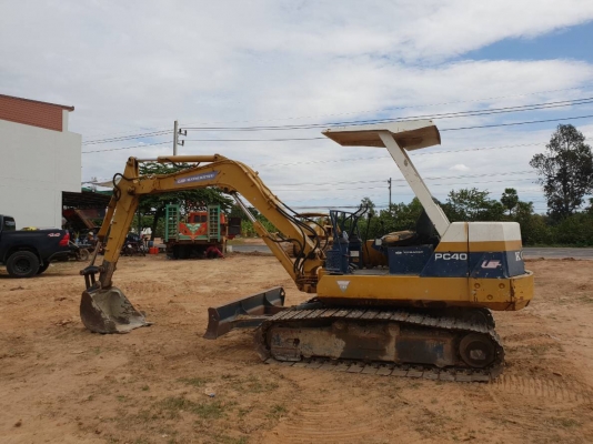 ขายรถแมคโฮ KOMATSU PC40-6 ราคา.195,000 รถสวย พร้อมใช้งาน มูมฮาร์มยาวพิเศษ สวย ระบบการทำงานใช้ได้สมบูรณ์ เครื่อง ปั้ม แรง สนใจรถสวยๆราคาถูกๆโทร.081-3531946 ต่อ.บางนา &amp; ID-LINE รถอยู่ จ.บุรีรัมย์