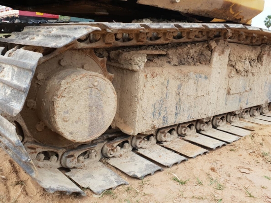 ขายรถแมคโฮ KOMATSU PC40-6 ราคา.195,000 รถสวย พร้อมใช้งาน มูมฮาร์มยาวพิเศษ สวย ระบบการทำงานใช้ได้สมบูรณ์ เครื่อง ปั้ม แรง สนใจรถสวยๆราคาถูกๆโทร.081-3531946 ต่อ.บางนา &amp; ID-LINE รถอยู่ จ.บุรีรัมย์