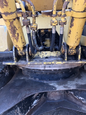 ขายรถแบคโฮ KOMATSU PC200-6 ราคา.650,000 ไฟฟ้าครบ เอวมีขยับนิดหน่อย มูมฮาร์มสวย แผ่นขนด 60 เครื่อง ปั้มแรง แอร์เย็น รถพร้อมใช้ สนใจนัดดูรถได้ที่ 081-3531946 ต่อ.บางนา &amp; ID-LINE รถใช้งานที่ จ.สิงบุรี