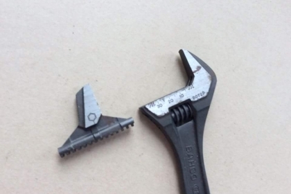 ขายประแจเลื่อนรุ่นสลับปากได้ BAHCO 10 &quot; MADE IN SWEDEN.เก่าเก็บ