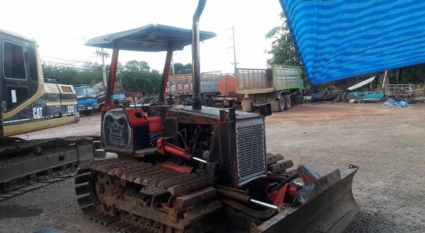 ขายรถแทร็กเตอร์D2-6P 5กระบอก สไลด์6ทิศทาง รถพร้อมใช้งาน โทร0616613023แพรว