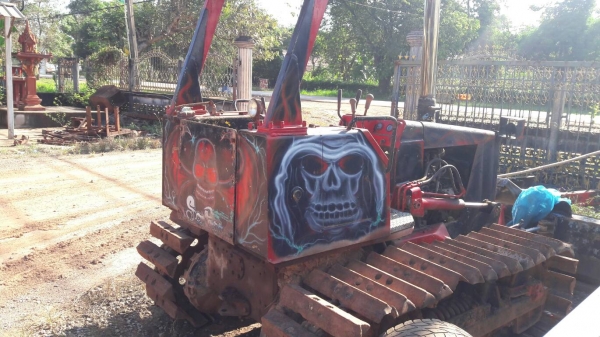 ขายรถแทร็กเตอร์D2-6P 5กระบอก สไลด์6ทิศทาง รถพร้อมใช้งาน โทร0616613023แพรว