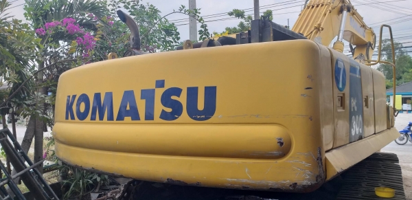 ขายด่วน!! Komatsu PC300-6 สภาพพร้อมใช่ค่ะ