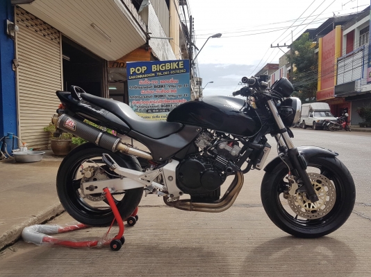 ขายแลกเทิร์น HONDA HORNET250 สีสวย เครื่องดี ท่อแต่ง กันล้ม แฮนด์บาร์ ยางหน้าหลังเต็ม ทะเบียนพร้อมโอ