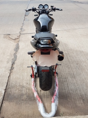 ขายแลกเทิร์น HONDA HORNET250 สีสวย เครื่องดี ท่อแต่ง กันล้ม แฮนด์บาร์ ยางหน้าหลังเต็ม ทะเบียนพร้อมโอ