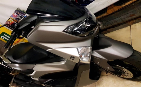 nmax สีเทาปี61ไมล์น้อย3พันโล สวยๆเลยครับ 48900