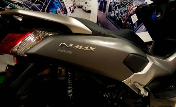 nmax สีเทาปี61ไมล์น้อย3พันโล สวยๆเลยครับ 48900