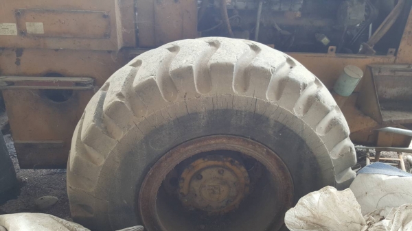 ขาย รถตักขนาดใหญ่ FURUKAWA FL230 เอวอ่อน เกียร์ทอค ดิสเบรค รถจอดไว้ไม่ได้ใช้งาน เครื่องสตาร์ทติด ราคาต่อรองได้