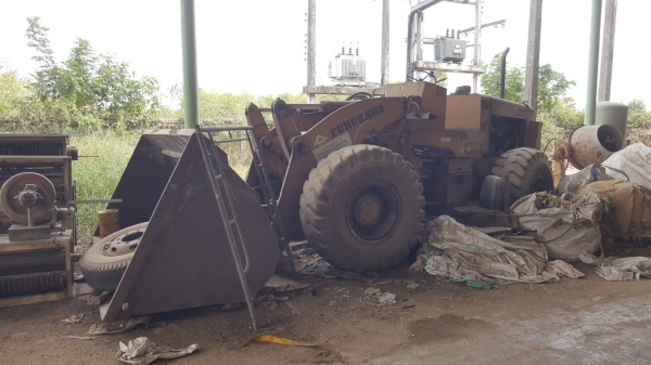 ขาย รถตักขนาดใหญ่ FURUKAWA FL230 เอวอ่อน เกียร์ทอค ดิสเบรค รถจอดไว้ไม่ได้ใช้งาน เครื่องสตาร์ทติด ราคาต่อรองได้