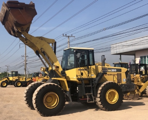 ขายรถตักล้อยาง KOMATSU WA380-5 นำเข้าเองจากญี่ปุ่น สภาพสวยพร้อมใช้ มีVDOการทำงานครับ