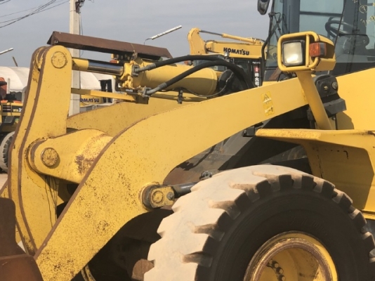 ขายรถตักล้อยาง KOMATSU WA380-5 นำเข้าเองจากญี่ปุ่น สภาพสวยพร้อมใช้ มีVDOการทำงานครับ