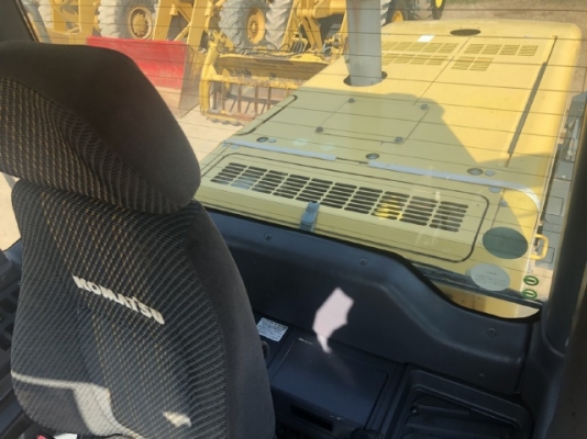 ขายรถตักล้อยาง KOMATSU WA380-5 นำเข้าเองจากญี่ปุ่น สภาพสวยพร้อมใช้ มีVDOการทำงานครับ