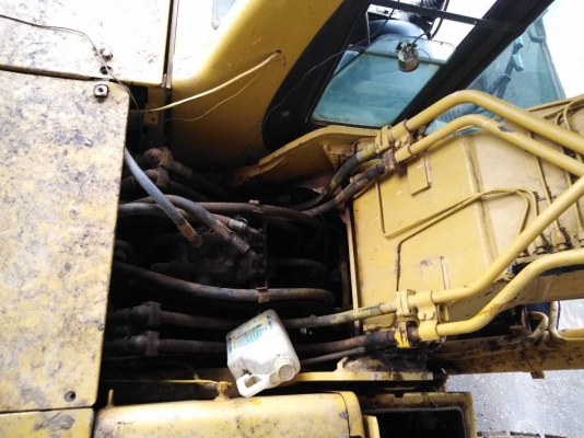 แบคโฮ KOMATSU PC200-6 **ขายตามสภาพ + เอกสารครบ แบคโฮ KOMATSU PC200-6 **ขายตามสภาพ + เอกสารครบ