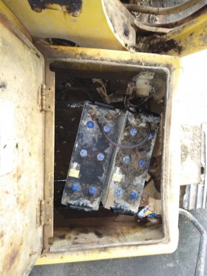 แบคโฮ KOMATSU PC200-6 **ขายตามสภาพ + เอกสารครบ แบคโฮ KOMATSU PC200-6 **ขายตามสภาพ + เอกสารครบ