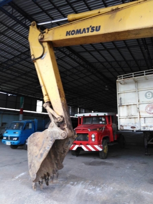 แบคโฮ KOMATSU PC200-6 **ขายตามสภาพ + เอกสารครบ แบคโฮ KOMATSU PC200-6 **ขายตามสภาพ + เอกสารครบ