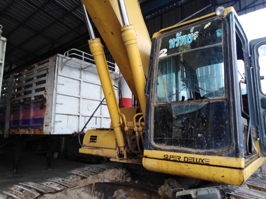 แบคโฮ KOMATSU PC200-6 **ขายตามสภาพ + เอกสารครบ แบคโฮ KOMATSU PC200-6 **ขายตามสภาพ + เอกสารครบ