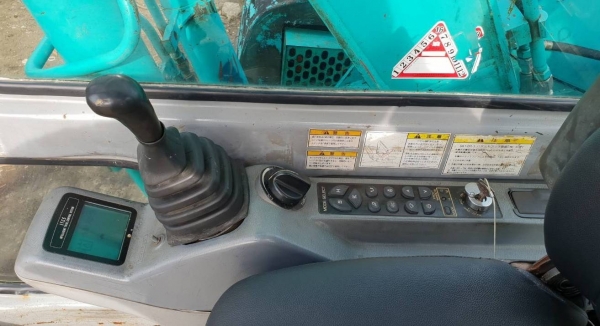 Sk120มาร์คไฟว์ซุปเปอร์.. รถนอกแท้ยังไม่ใช้ในไทยราค่แปดสิบห้าสนใจโทรหาหรั่ง