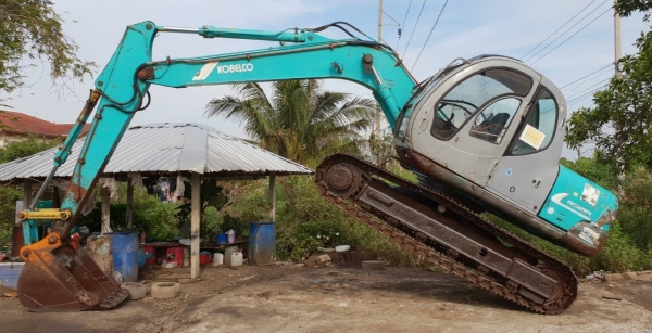 Sk120มาร์คไฟว์ซุปเปอร์.. รถนอกแท้ยังไม่ใช้ในไทยราค่แปดสิบห้าสนใจโทรหาหรั่ง