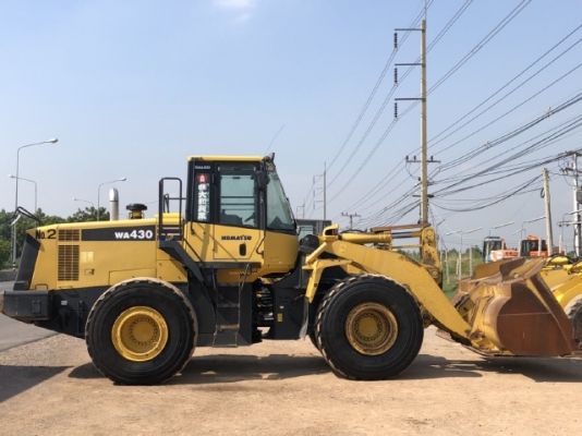 ขายรถตักล้อยาง KOMATSU WA430-6 นำเข้าเองจากญี่ปุ่น สภาพสวยพร้อมใช้ มีVDOการทำงานครับ ขายรถตักล้อยาง KOMATSU WA430-6 นำเข้าเองจากญี่ปุ่น สภาพสวยพร้อมใช้ มีVDOการทำงานครับ