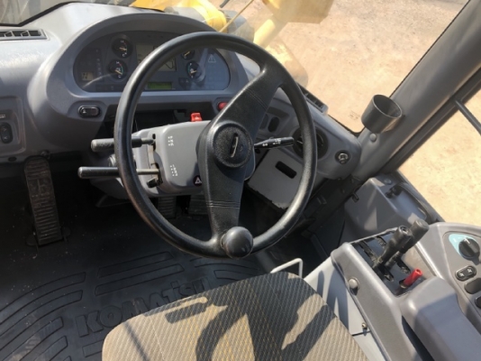 ขายรถตักล้อยาง KOMATSU WA430-6 นำเข้าเองจากญี่ปุ่น สภาพสวยพร้อมใช้ มีVDOการทำงานครับ ขายรถตักล้อยาง KOMATSU WA430-6 นำเข้าเองจากญี่ปุ่น สภาพสวยพร้อมใช้ มีVDOการทำงานครับ