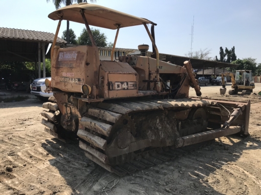 ขาย 295,000 รถแทร็กเตอร์ CAT D4E  ตีนเป็ด หัวฉีดปากกา เครื่องดี เกียร์ตัดแรง ช่วงล่างเต็ม ใบมีดสไลด์ รถสวยพร้อมใช้ เอกสารสัญญาซื้อขาย รถอยู่ นครปฐม  090-772-3710 090-772-3708