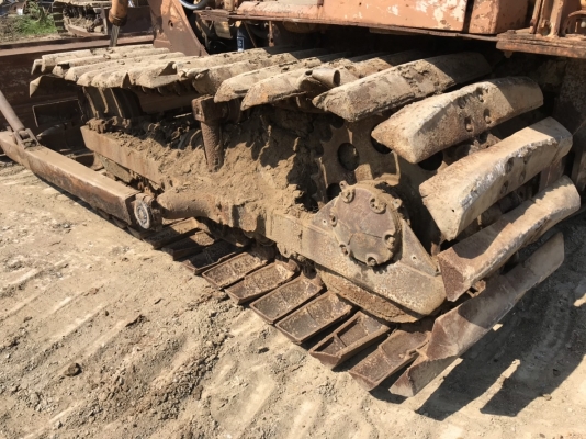 ขาย 295,000 รถแทร็กเตอร์ CAT D4E  ตีนเป็ด หัวฉีดปากกา เครื่องดี เกียร์ตัดแรง ช่วงล่างเต็ม ใบมีดสไลด์ รถสวยพร้อมใช้ เอกสารสัญญาซื้อขาย รถอยู่ นครปฐม  090-772-3710 090-772-3708