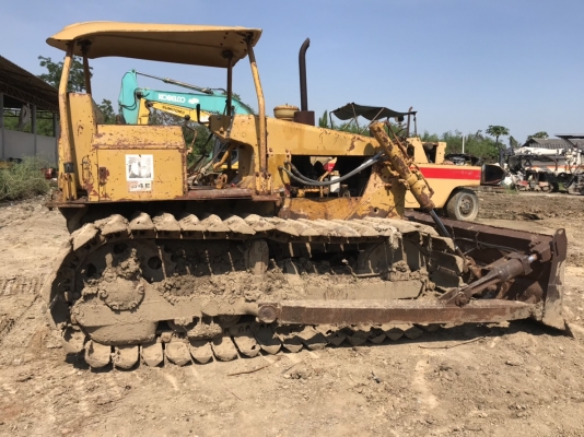 ขาย 255,000 รถแทร็กเตอร์ CAT D4E  ตีนเป็ด เครื่องดี เกียร์ตัดแรง ช่วงล่างเต็ม ใบมีดสไลด์ รถสวยพร้อมใช้ เอกสารสัญญาซื้อขาย รถอยู่ นครปฐม  090-772-3710 090-772-3708