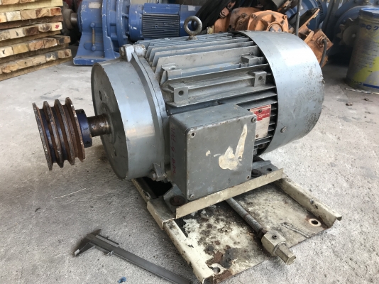 ขายมอเตอร์ไฟฟ้า Brook Crompton 20HP.(15Kw.) 380V 1450rpm. made in England รุ่นทำอังกฤษแท้ สภาพสวยเดิมๆ หมุนนิ่ม พร้อมใช้งาน
