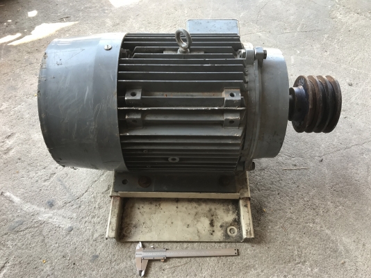 ขายมอเตอร์ไฟฟ้า Brook Crompton 20HP.(15Kw.) 380V 1450rpm. made in England รุ่นทำอังกฤษแท้ สภาพสวยเดิมๆ หมุนนิ่ม พร้อมใช้งาน