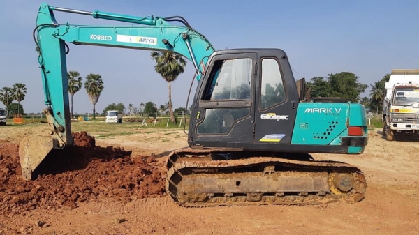 ขาย 480,000 -KOBELCO sk 120-3 เครื่องดี ปั๊มแรง ช่วงล่างเต็ม โซ่ใหม่สองข้าง รถสวยแอร์หนาว พร้อมใช้งาน รถอยู่ นครปฐม 092-595-6777 061-446-2662 ญิ๋งยุ
